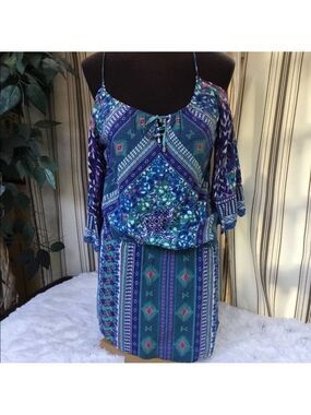Hale Bob size med cold shoulder dress